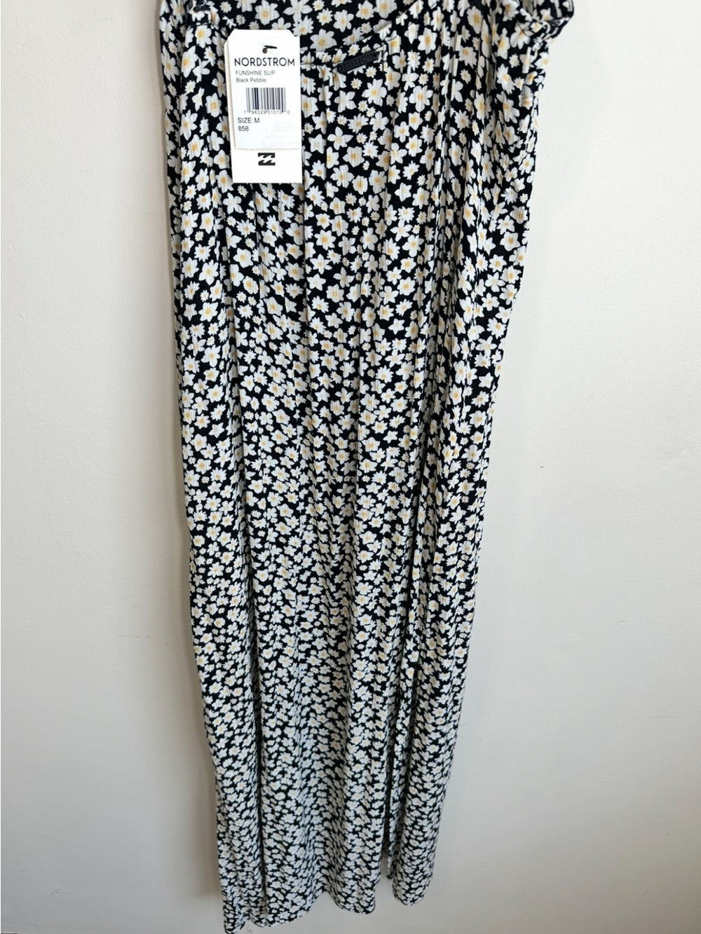 NWT Billabong Funshine Floral Print Slip Dress in Black Pebble Size Medium - Picture 12 of 16